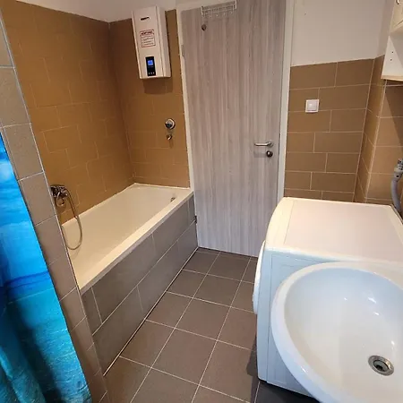 Hotel Ferienwohnung Laacher See Burgbrohl