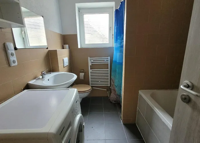 מלון Ferienwohnung Laacher See